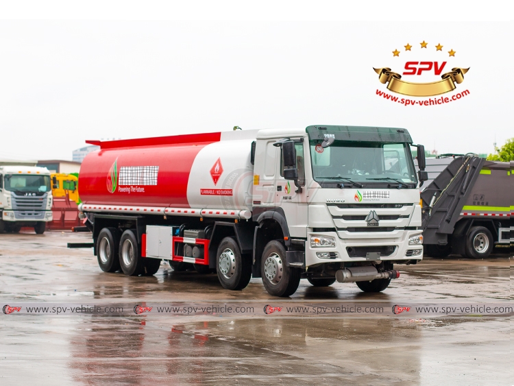30,000 Litres Fuel Tank Truck Sinotruk - RF 30,000 Litres Fuel Tank Truck Sinotruk - RF